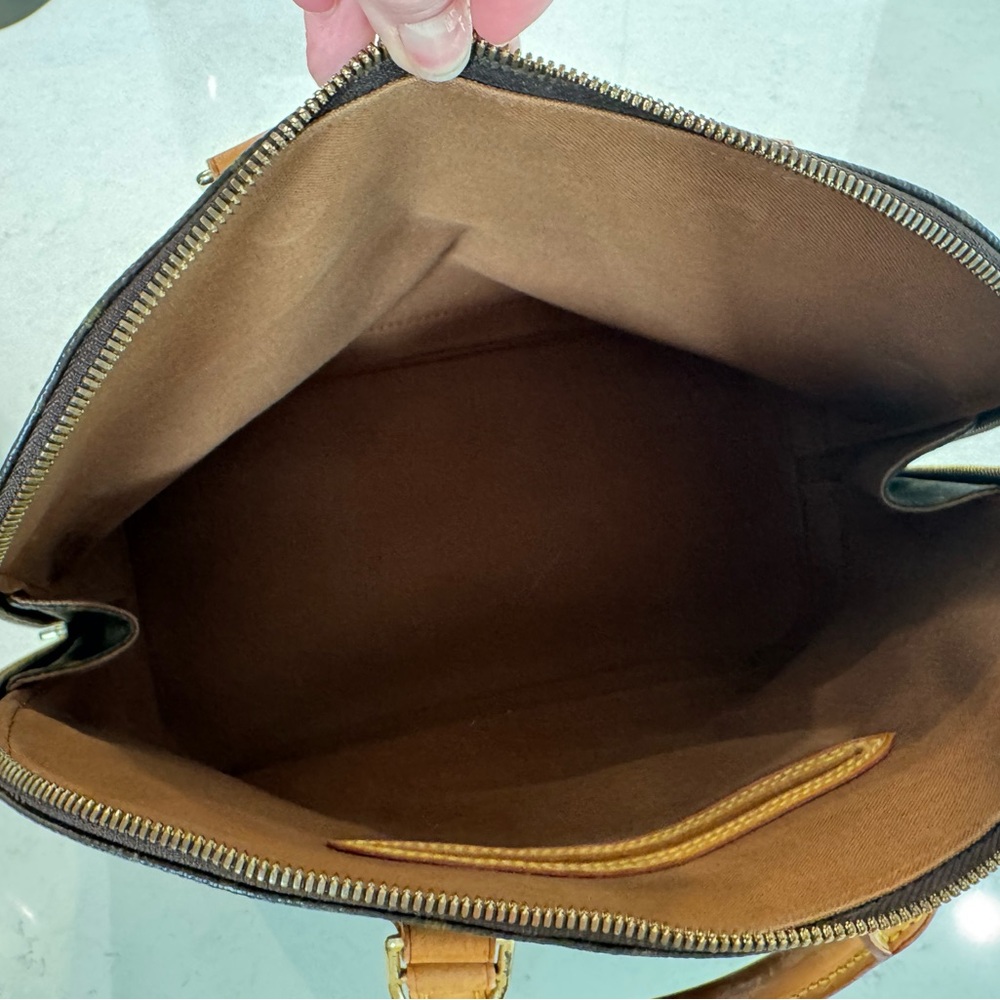 Louis Vuitton Monogram Alma PM - Picture 10 of 11